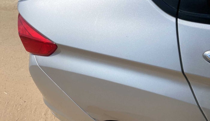 2015 Honda City 1.5L I-VTEC VX CVT, Petrol, Automatic, 56,760 km, Right quarter panel - Slightly dented
