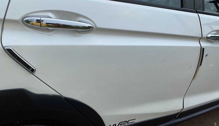2017 Honda WR-V 1.2L I-VTEC VX MT, Petrol, Manual, 26,947 km, Right rear door - Slightly dented