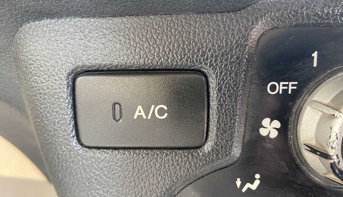 2014 Honda Amaze 1.2L I-VTEC S, Petrol, Manual, 73,979 km, AC Unit - Main switch light not functional