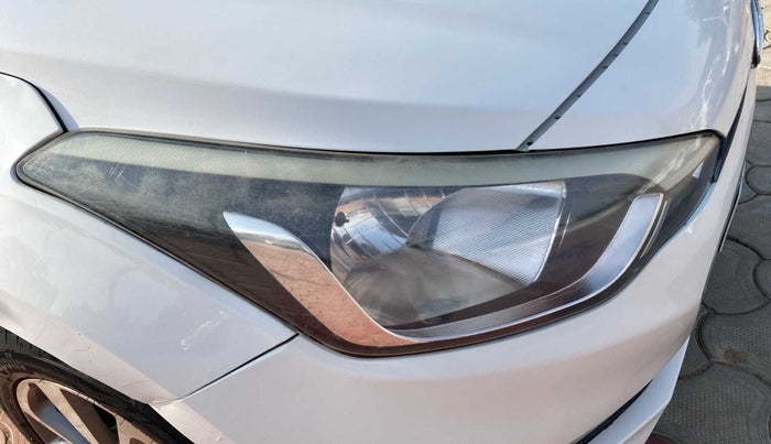2016 Hyundai Elite i20 ASTA 1.2, Petrol, Manual, 48,980 km, Right headlight - Faded