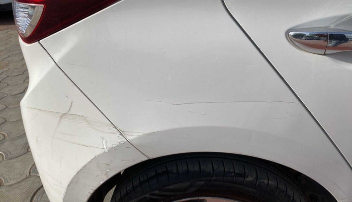 2016 Hyundai Elite i20 ASTA 1.2, Petrol, Manual, 48,980 km, Right quarter panel - Minor scratches
