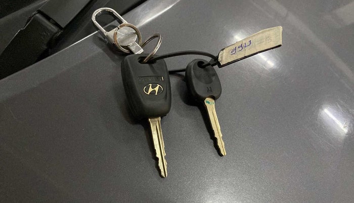 2018 Hyundai Grand i10 SPORTZ AT 1.2 KAPPA VTVT, Petrol, Automatic, 24,398 km, Key Close Up