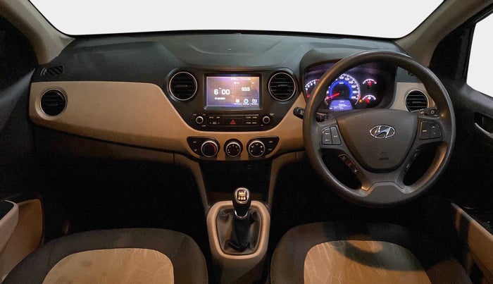 2017 Hyundai Grand i10 SPORTZ (O) 1.2 KAPPA VTVT, Petrol, Manual, 34,757 km, Dashboard