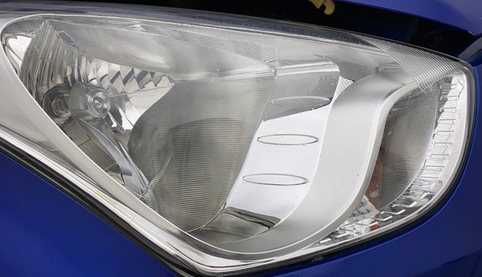 2017 Hyundai Eon ERA +, Petrol, Manual, 43,588 km, Right headlight - Minor scratches