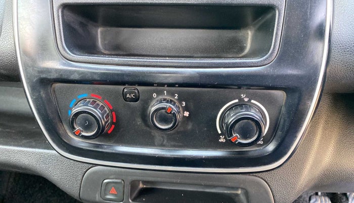 2017 Renault Kwid RXL, Petrol, Manual, 74,406 km, AC Unit - Directional switch has minor damage