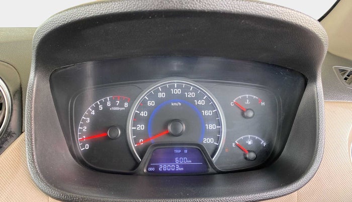 2015 Hyundai Grand i10 SPORTZ 1.2 KAPPA VTVT, Petrol, Manual, 27,991 km, Odometer Image