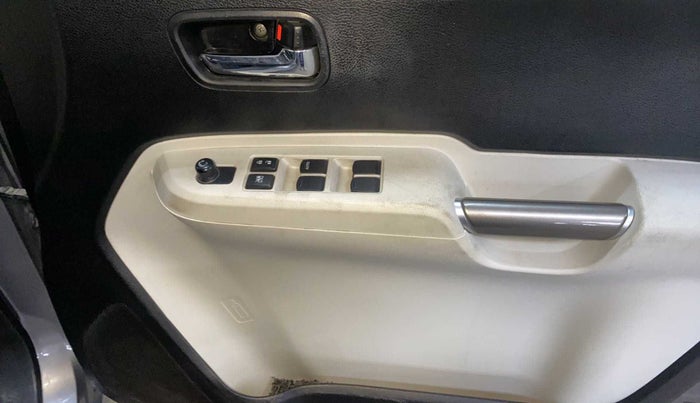 2018 Maruti IGNIS DELTA 1.2, Petrol, Manual, 41,196 km, Driver Side Door Panels Control