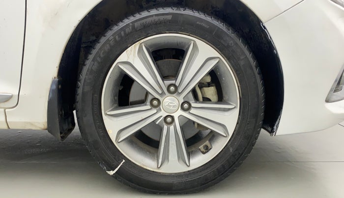 2019 Hyundai Verna 1.6 CRDI SX, Diesel, Manual, 89,832 km, Right Front Wheel