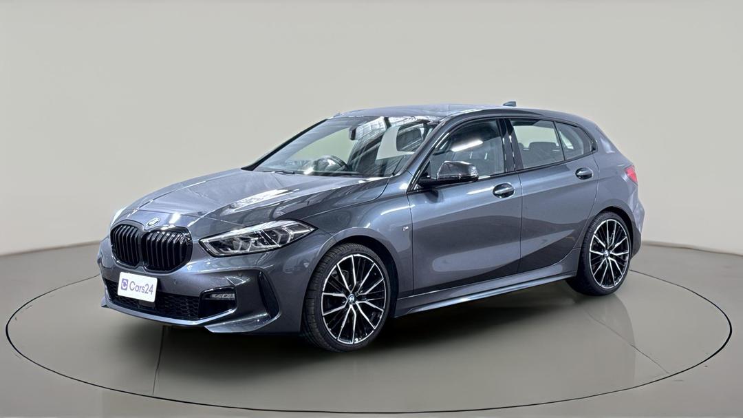 2021 BMW 1 18i M Sport, Automatic, 22734 km, Left Front Diagonal (45- Degree) View