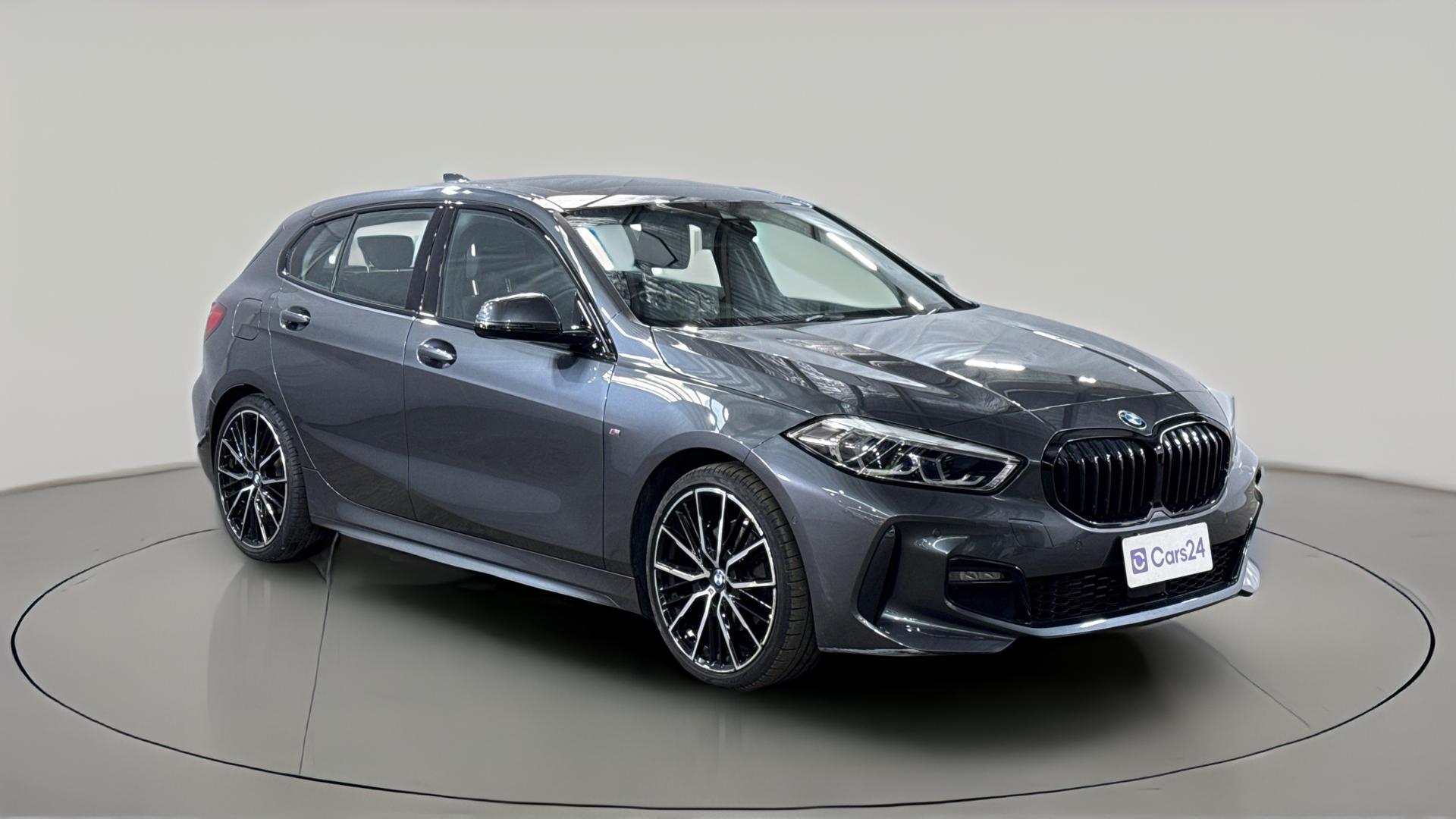 2021 BMW 1