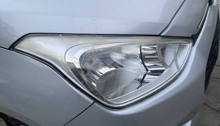 2017 Hyundai Grand i10 SPORTZ 1.2 KAPPA VTVT, Petrol, Manual, 71,650 km, Right headlight - Faded