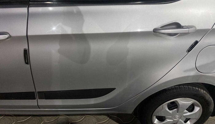 2016 Tata Tiago XZ PETROL, Petrol, Manual, 30,241 km, Rear left door - Minor scratches