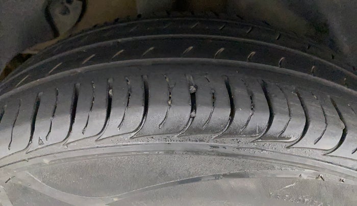 2019 KIA SELTOS HTK PLUS 1.5, Petrol, Manual, 35,776 km, Right Rear Tyre Tread