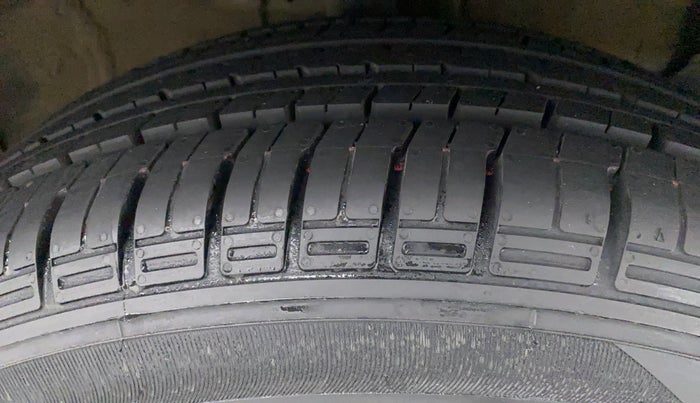 2019 KIA SELTOS HTK PLUS 1.5, Petrol, Manual, 35,776 km, Right Front Tyre Tread