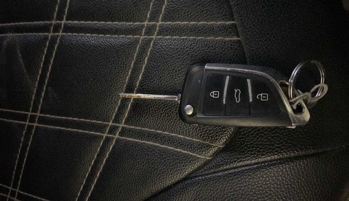 2018 Hyundai Grand i10 MAGNA 1.2 KAPPA VTVT, Petrol, Manual, 31,000 km, Key Close Up