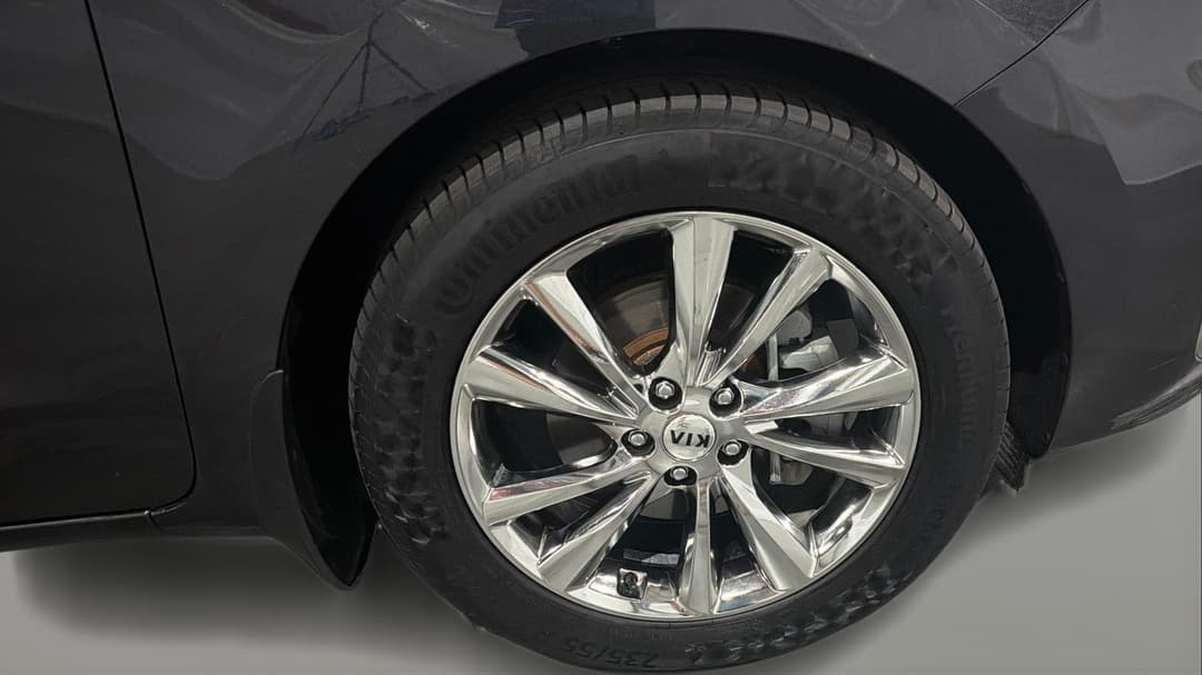 2020 Kia Carnival Platinum, Automatic, 66715 km, Right Front Wheel