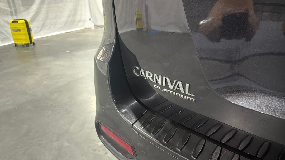 2020 Kia Carnival Platinum, Automatic, 66715 km, Badge (Boot Left Side)