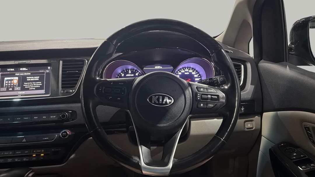 2020 Kia Carnival Platinum, Automatic, 66715 km, Steering Wheel Close-up