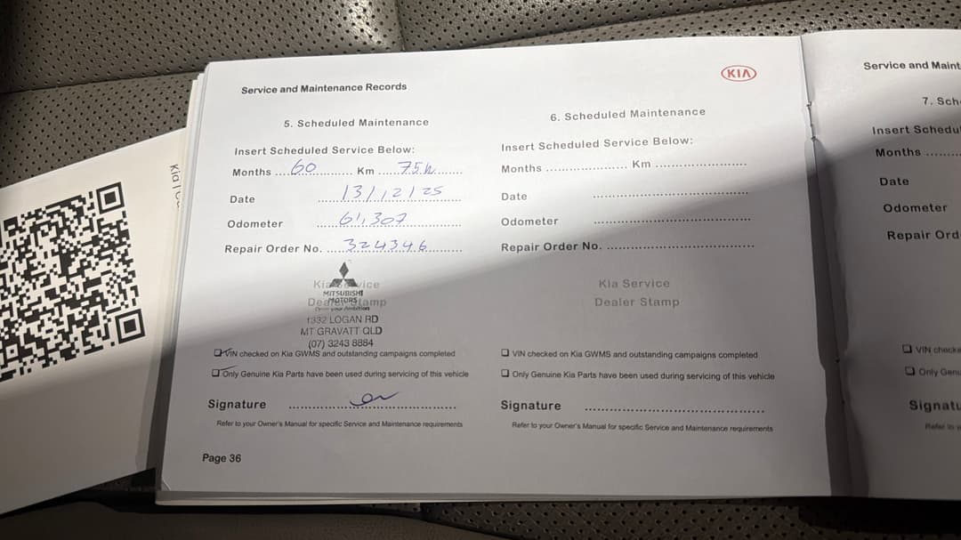2020 Kia Carnival Platinum, Automatic, 66715 km, Service History