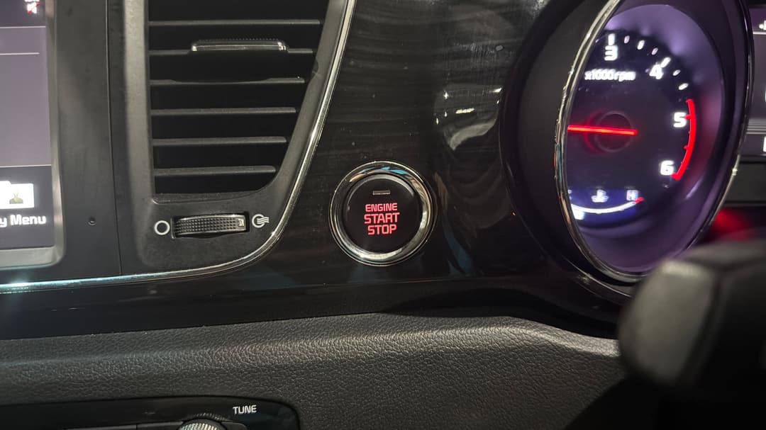2020 Kia Carnival Platinum, Automatic, 66715 km, Keyless / Button Start