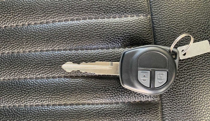 2018 Maruti Wagon R 1.0 VXI, Petrol, Manual, 85,899 km, Key Close Up