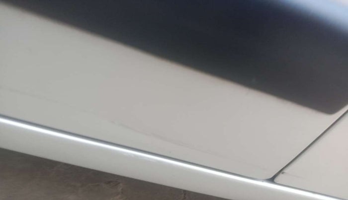 2018 Maruti Wagon R 1.0 VXI, Petrol, Manual, 85,899 km, Front passenger door - Slightly dented