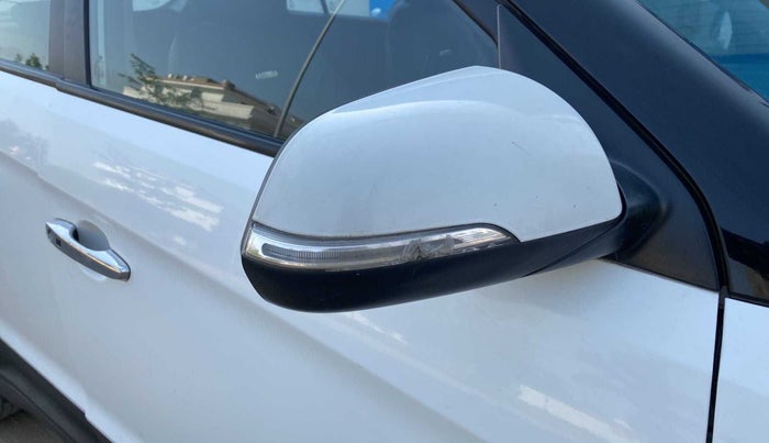 2019 Hyundai Creta SX (O) EXECUTIVE 1.6 PETROL, Petrol, Manual, 60,246 km, Right rear-view mirror - Indicator light has minor damage