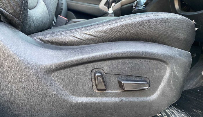 2019 Hyundai Creta SX (O) EXECUTIVE 1.6 PETROL, Petrol, Manual, 60,246 km, Driver Side Adjustment Panel