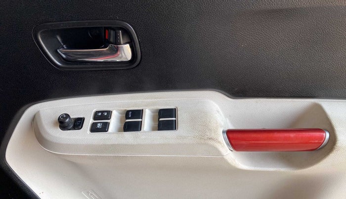2018 Maruti IGNIS ALPHA 1.2 AMT DUAL TONE, Petrol, Automatic, 74,649 km, Driver Side Door Panels Control