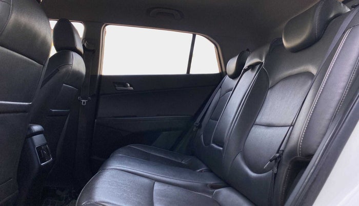 2018 Hyundai Creta SX (O) 1.6 DIESEL, Diesel, Manual, 1,09,100 km, Right Side Rear Door Cabin
