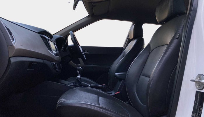 2018 Hyundai Creta SX (O) 1.6 DIESEL, Diesel, Manual, 1,09,100 km, Right Side Front Door Cabin