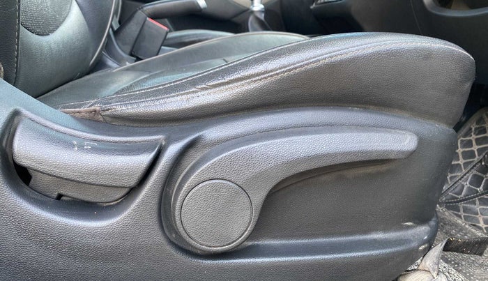 2018 Hyundai Creta SX (O) 1.6 DIESEL, Diesel, Manual, 1,09,100 km, Driver Side Adjustment Panel