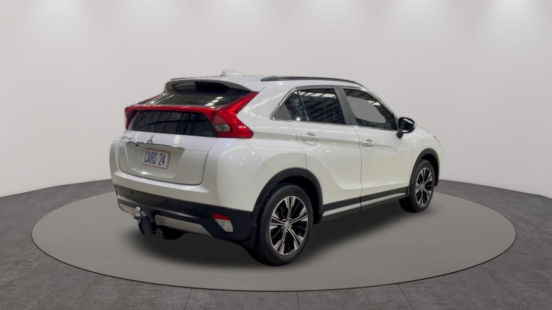 Right Back Diagonal (45- Degree) View