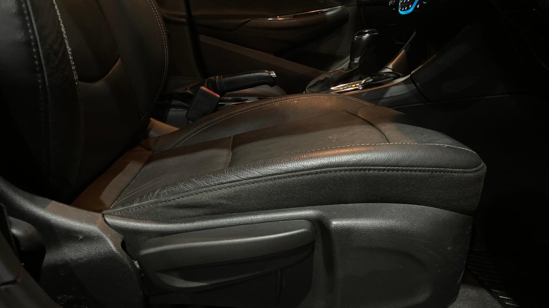 2017 Holden Astra Ltz, Automatic, 61391 km, Drivers Side Adjustment Panel