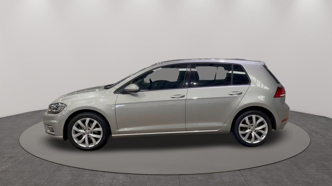 2017 Volkswagen Golf 110 Tsi Highline, Automatic, 86965 km, Left Side View