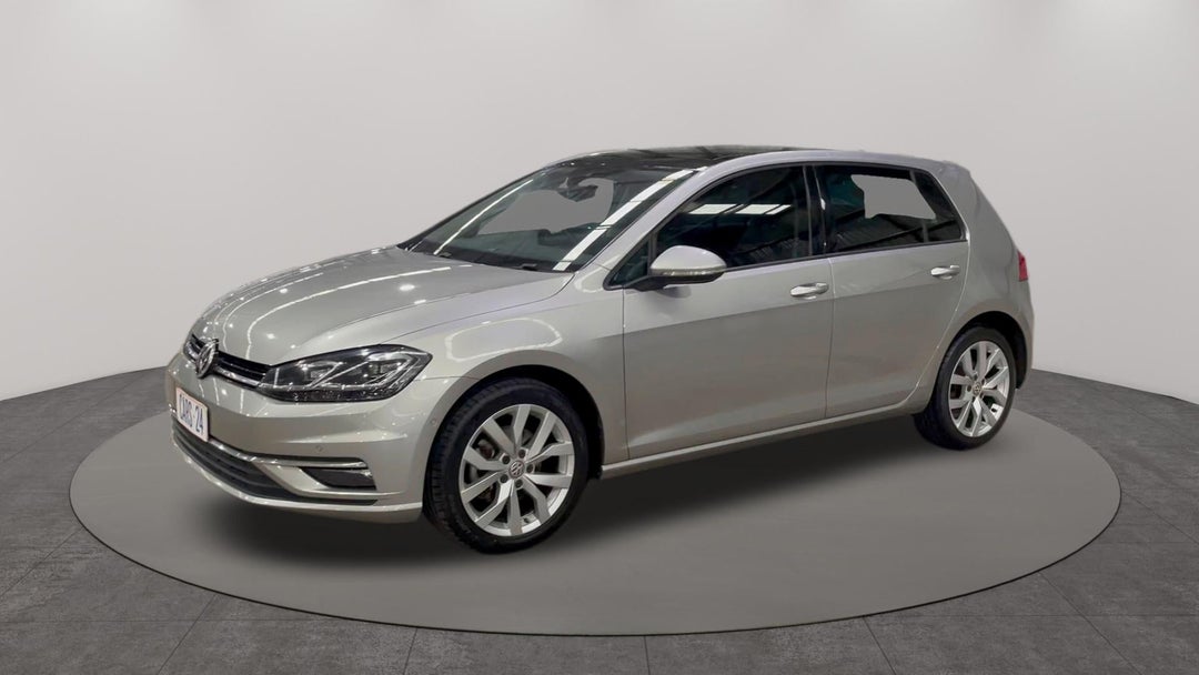 2017 Volkswagen Golf 110 Tsi Highline, Automatic, 86965 km, Left Front Diagonal (45- Degree) View