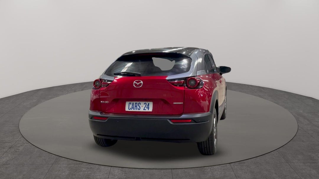 Right Back Diagonal (45- Degree) View