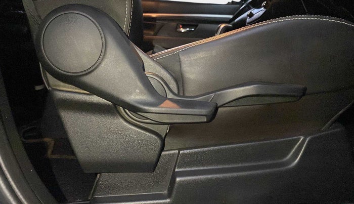 2019 Maruti XL6 ZETA AT, Petrol, Automatic, 44,354 km, Driver Side Adjustment Panel
