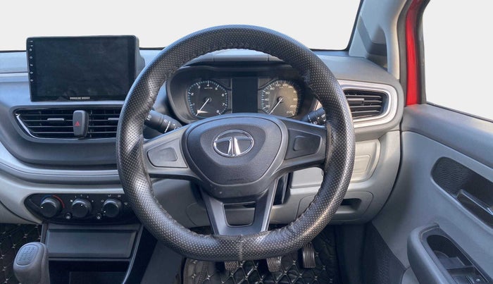 2021 Tata ALTROZ XE PETROL, Petrol, Manual, 14,686 km, Steering Wheel Close Up