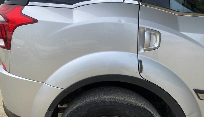 2018 Mahindra XUV500 W7, Diesel, Manual, 41,761 km, Right quarter panel - Slightly dented