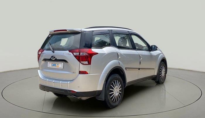 2018 Mahindra XUV500 W7, Diesel, Manual, 41,761 km, Right Back Diagonal