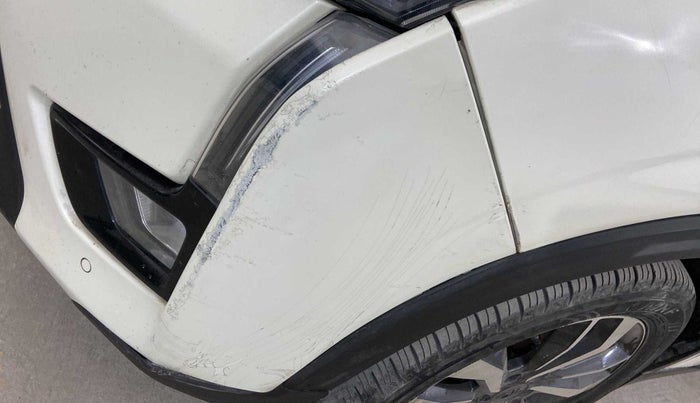 2019 Mahindra XUV300 W8 (O) 1.2 PETROL, Petrol, Manual, 52,895 km, Front bumper - Minor scratches