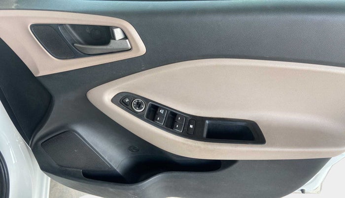 2017 Hyundai Elite i20 ASTA 1.2, Petrol, Manual, 79,710 km, Driver Side Door Panels Control