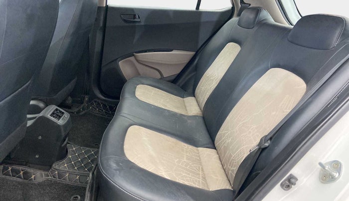 2018 Hyundai Grand i10 MAGNA 1.2 KAPPA VTVT, Petrol, Manual, 19,732 km, Right Side Rear Door Cabin