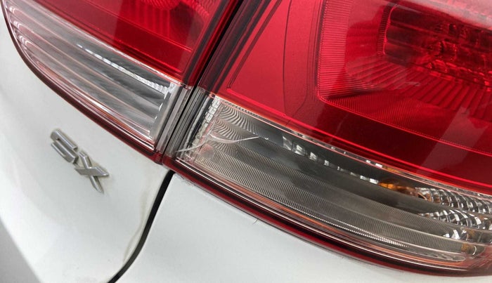 2018 Hyundai Creta SX 1.6 PETROL, Petrol, Manual, 53,315 km, Right tail light - Minor damage
