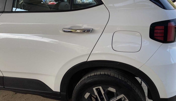 2022 Hyundai VENUE SX (O) 1.5 CRDI, Diesel, Manual, 19,988 km, Left quarter panel - Minor scratches