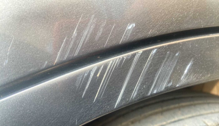 2019 Maruti Swift ZXI PLUS, Petrol, Manual, 17,201 km, Right C pillar - Minor scratches