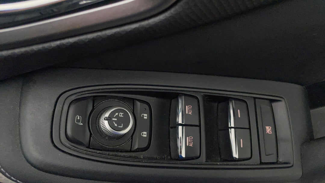 2022 Subaru Forester 2.5i-s (awd), Automatic, 47025 km, Drivers Side Door Panel Controls