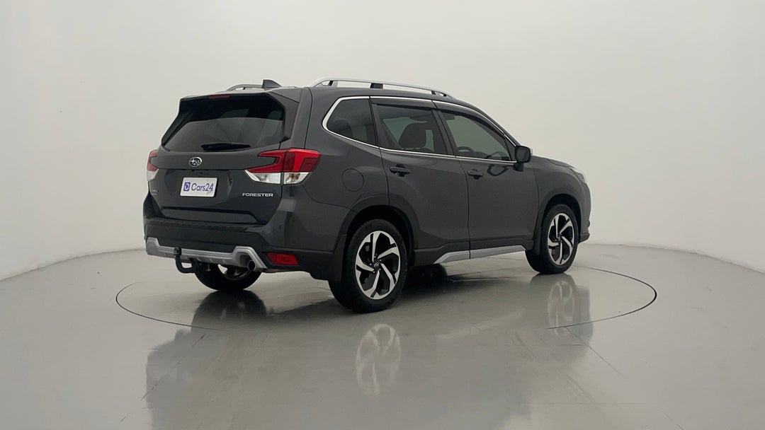 2022 Subaru Forester 2.5i-s (awd), Automatic, 47025 km, Right Back Diagonal (45- Degree) View