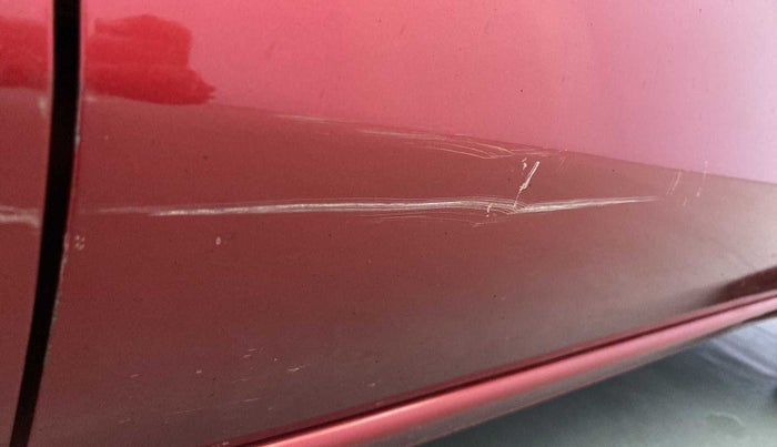 2017 Datsun Redi Go SPORT, Petrol, Manual, 52,374 km, Driver-side door - Minor scratches